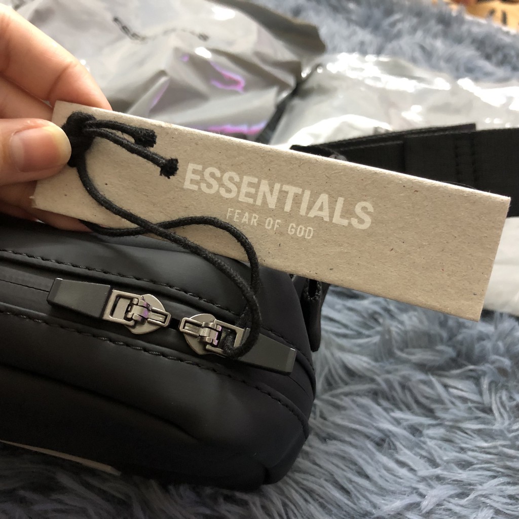 Túi đeo chéo mini Essentials_fear of god cao cấp