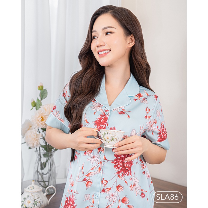 Bộ Pyjama satin ZAM Luxury - SLA86 - áo ngắn tay quần lửng hoạ tiết