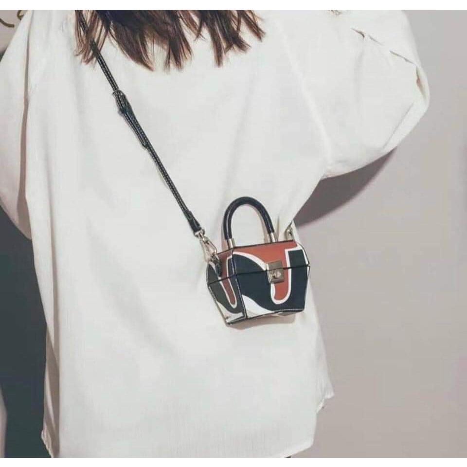 Túi đeo chéo nữ Model CK2-50701000