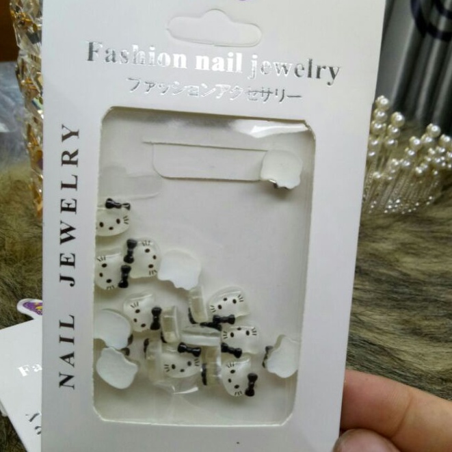 Set charm hình hello kitty siêu xinh