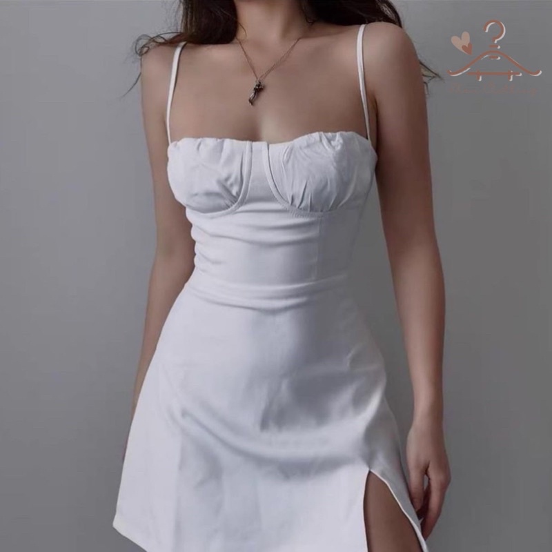 Váy hai dây trắng dáng ngắn xẻ tà sexy