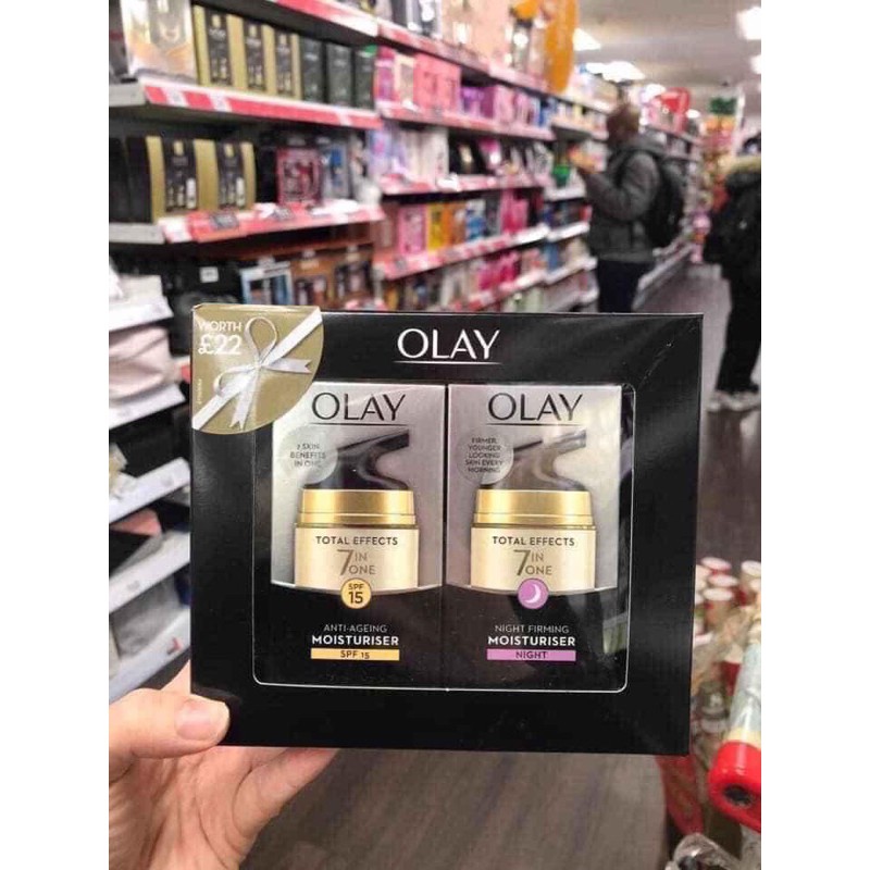Kem dưỡng da olay chống lão hoá ngày đêm Olay total effects - Hàng chính hãng