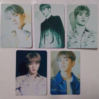 Bộ ảnh UNOFFICIAL Color on me của Kang Daniel