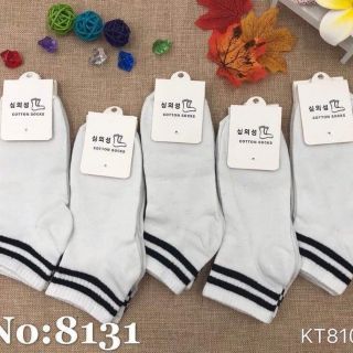 Đôi tất kẻ sọc ngang hàn quốc 2 mầu đen - trắng