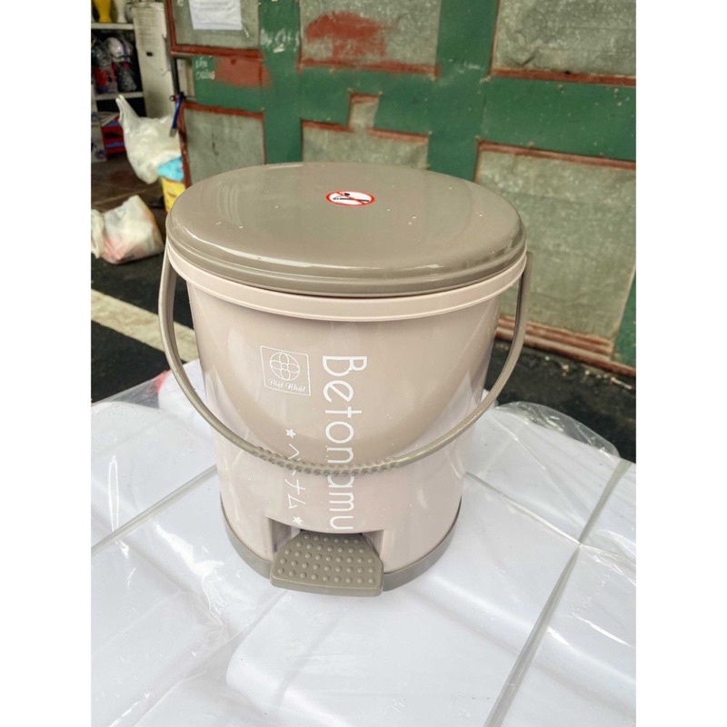 Thùng rác nhựa nắp tròn đạo chân cao cấp 5 LÍT, 10 LÍT