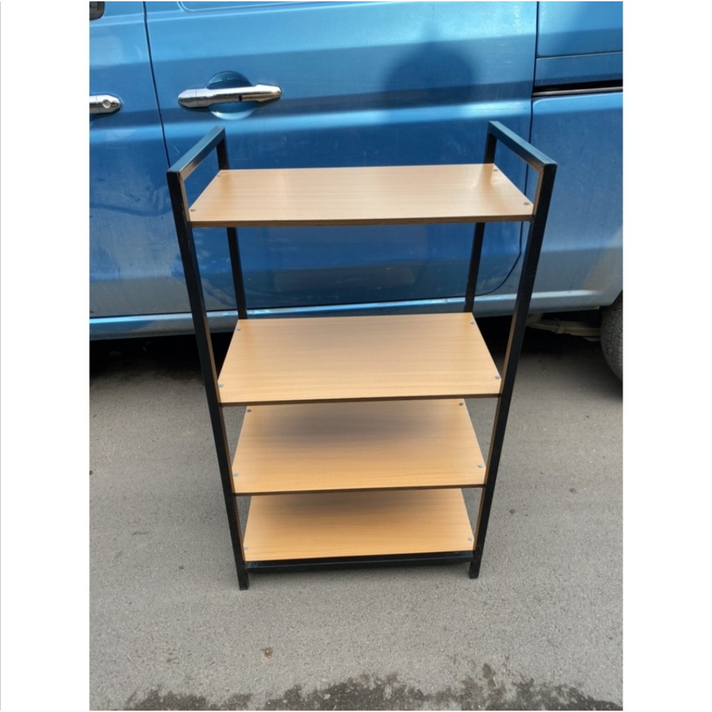 Kệ lò vi sóng 4 tầng. Kích thươc 110 x 60 x 40cm. Khung sắt sơn tĩnh điện. Ván gỗ MDF phủ melatium chống thấm cao cấp.