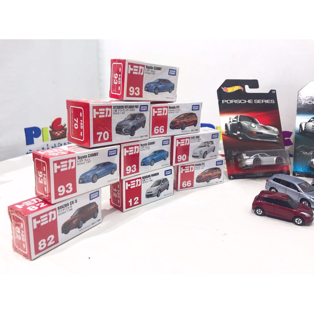 Takara Tomy - Xe đồ chơi Tomyca - Nissan March