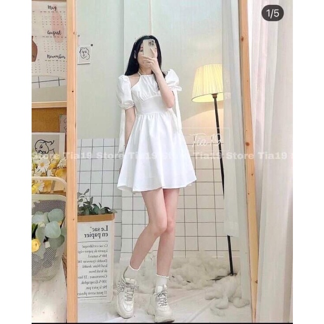 Váy cổ yếm tay phồng HSU1