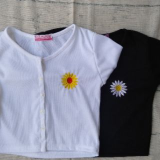 ÁO CROPTOP NÚT THÊU HOA CÚC