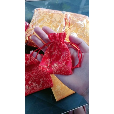 Hộp Gấm đựng Trang Sức, Vòng Phong Thủy KT 10x10cm