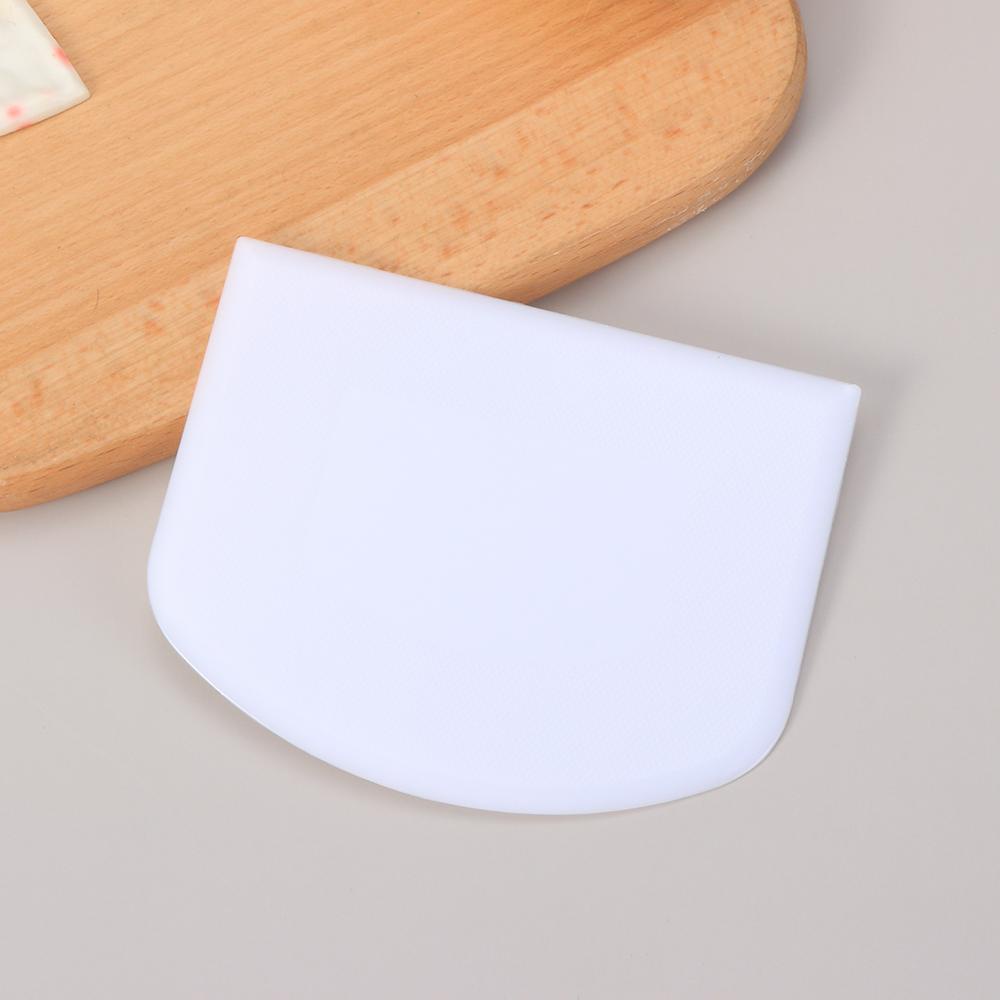 Dụng Cụ Cạo Bột Làm Bánh Bằng Nhựa Chuyên Dụng