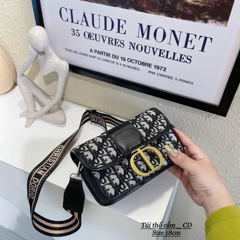 Túi xách đeo chéo dây chữ bản to thời trang mới 2022