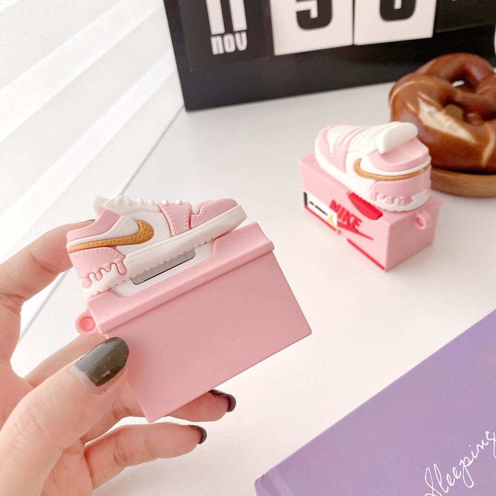 Vỏ Bảo Vệ Hộp Sạc Tai Nghe AirPods 1 / 2 3 pro 1 / 2 pro Màu Hồng Họa Tiết Giày Air Jordan 1 Thời Trang Chống Rơi