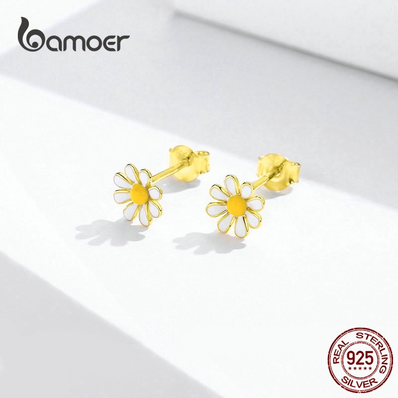 Khuyên tai BAMOER bạc 925 hình hoa cúc màu vàng và trắng tráng men dễ thương