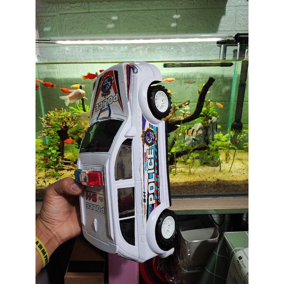 Đồ chơi mô hình xe cảnh sát police nước ngoài cho bé