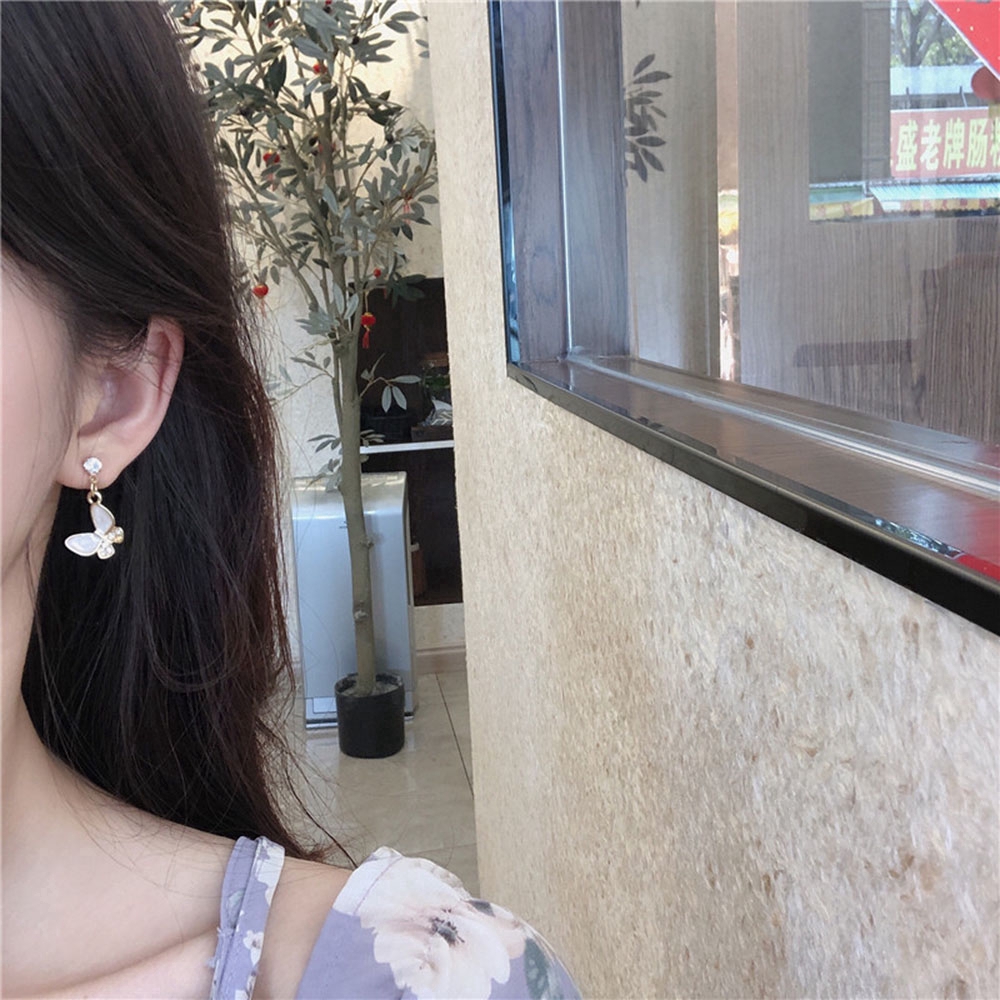 Khuyên Tai Hình Bướm Đính Đá Pha Lê Xinh Xắn Cho Nữ