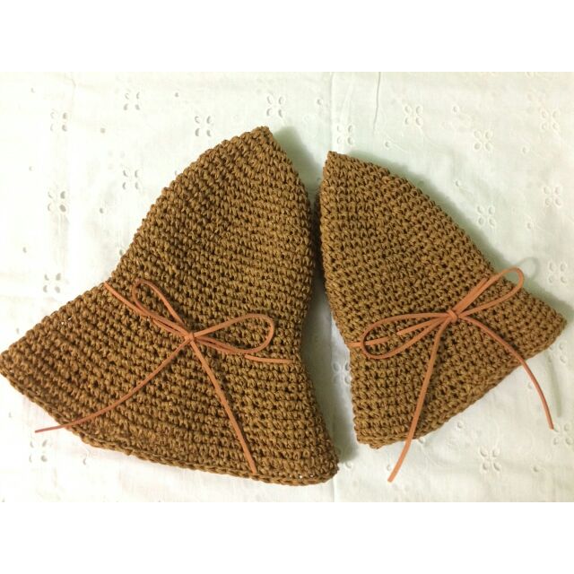 Mũ đôi mẹ con (mũ mẹ 150k, mũ con 120k)