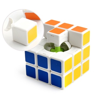 1 Rubik 3x3 tặng 1 đồ chơi