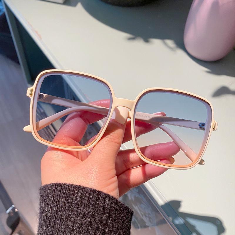 Kính mát gọng vuông màu gradient phối màu chống nắng bụi thời trang KI17
