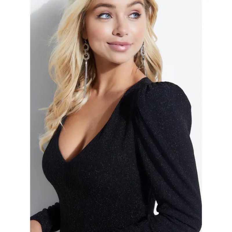 Đầm Guess dệt kim tuyến cổ V tay phồng dài