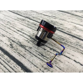 Combo bình dầu nhỏ + pass bình dầu titanium : gắn trên tay lái xe