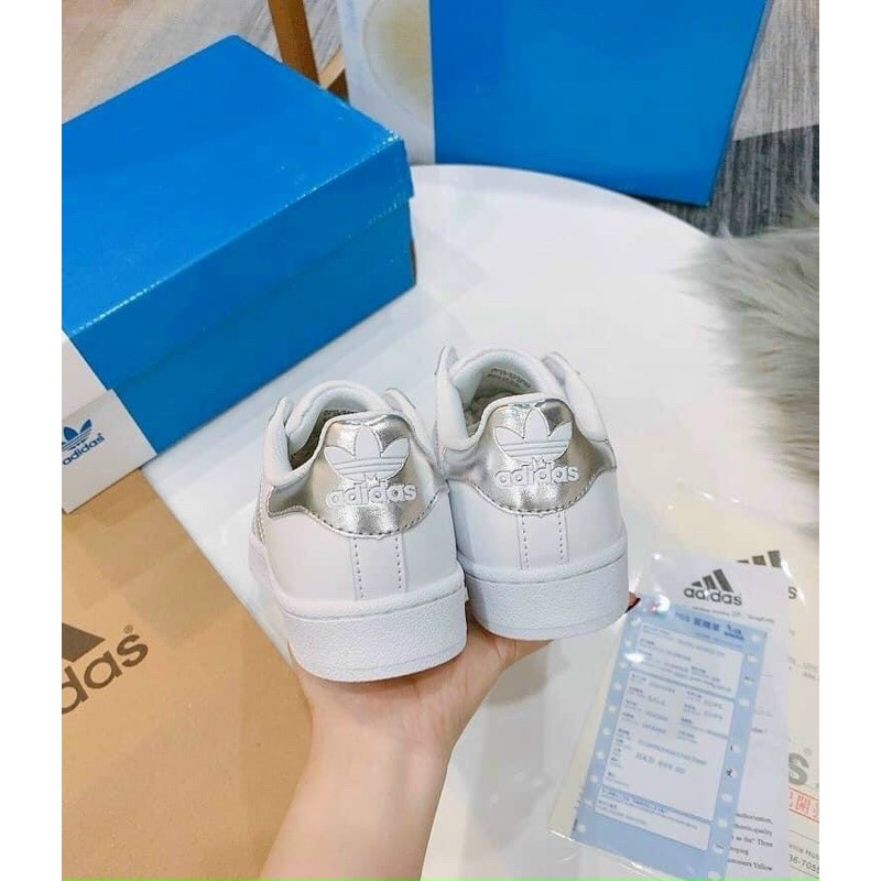 Thể thao sườn bạc siêu nhẹ êm đi hè năng động xinh nè các nàng