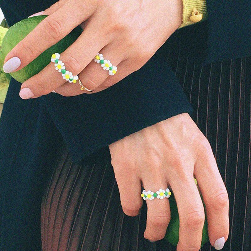 Set 1 / 3 Nhẫn Hình Hoa Cúc Xinh Xắn Dành Cho Nữ