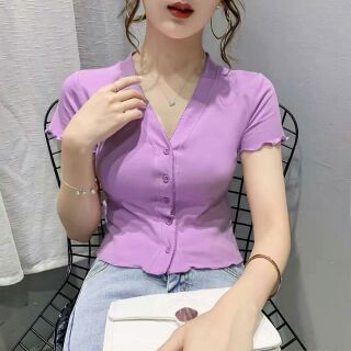 ÁO CROPTOP BA NÚT CUỐN BIÊN QUẢNG CHÂU