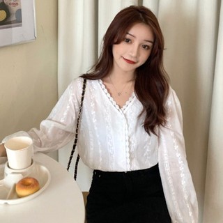 Áo sơ mi kiểu cổ V