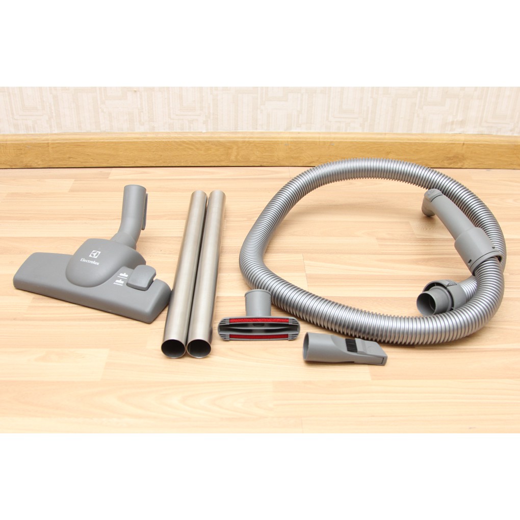 Máy hút bụi Electrolux 1800W ZLUX1811 đầu hút sàn hút khe