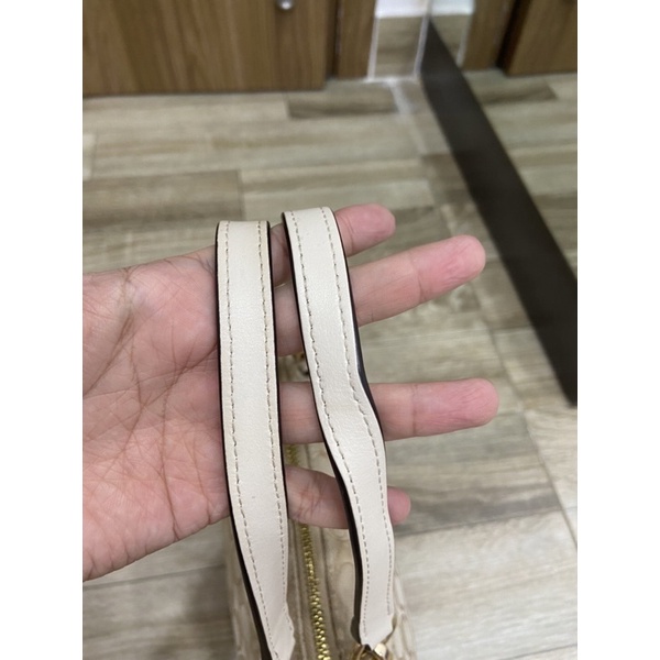 Túi si hiệu Coach