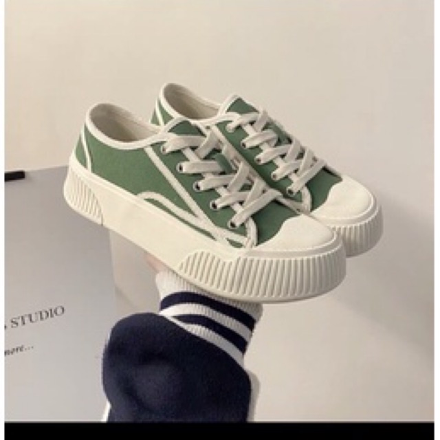 Giày thể thao nữ mũi sò vải siêu mềm