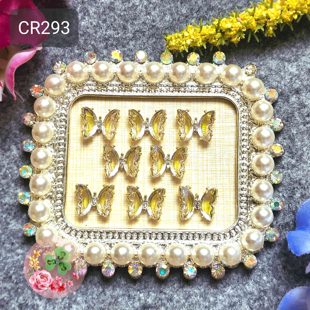 Mã CR256 - CR257 - CR293 . Charm kim loại đính đá trang trí móng siêu xinh.