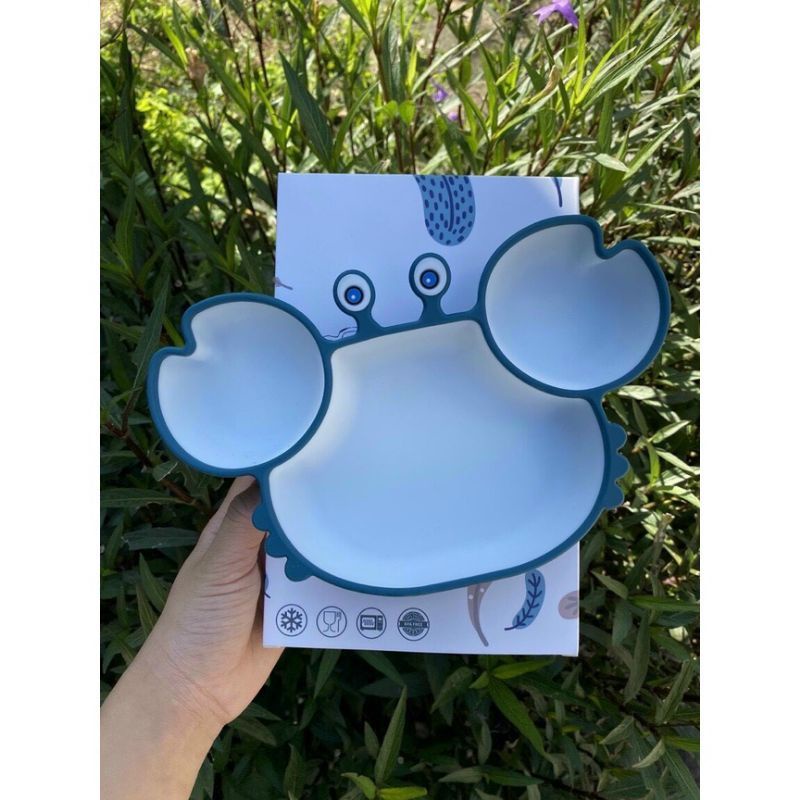 khay ăn dặm siliconkhay ăn dặm  hình cua đang yêu,khay cà rốt dể thương có đế chống đổ  cho bé,chất liệu an toàn