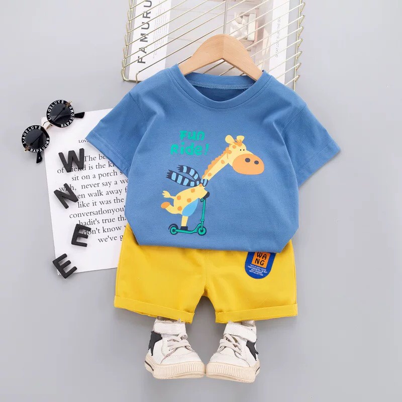 Bộ cộc tay bé trai cotton thoáng mát, in hình hươu cao cổ đáng yêu size 8 - 18 kg