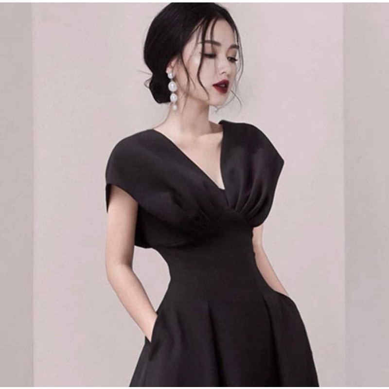 đầm đen bóng 234