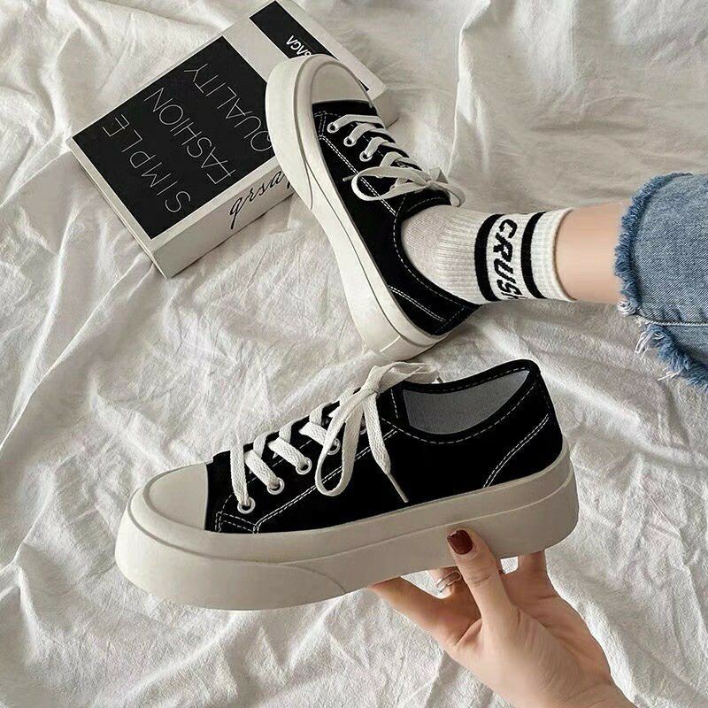 Giày thể thao nữ CVS 2 màu đen trắng đế bánh mì