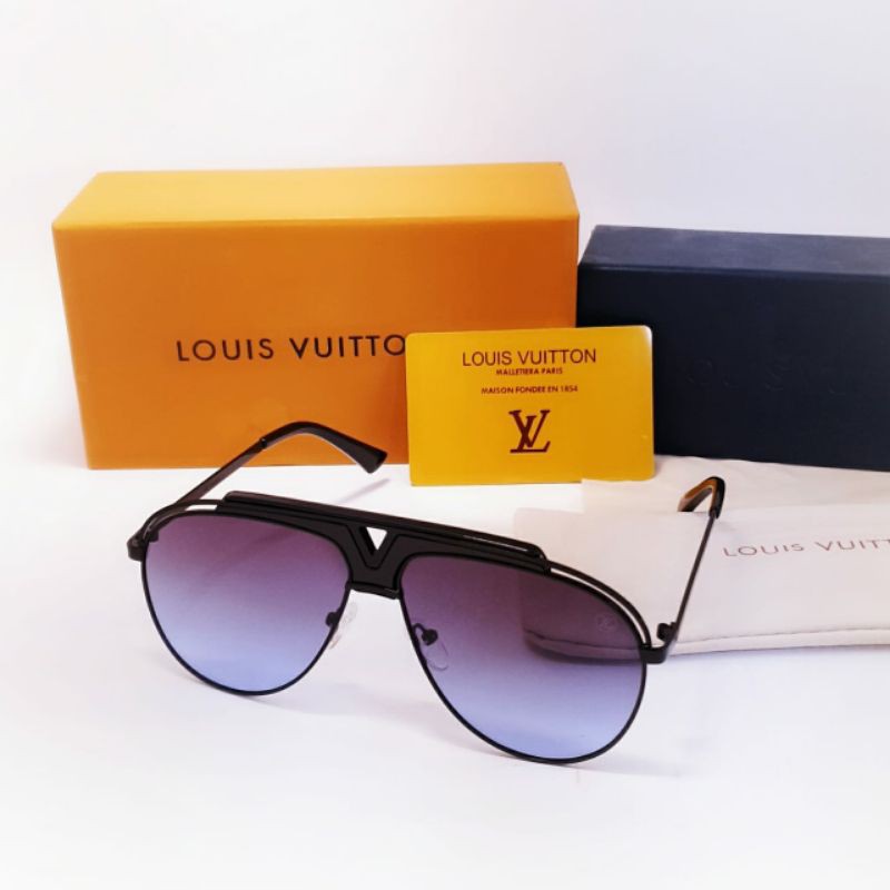 Kính Mát Louis Vuitton Chất Liệu Thép Không Gỉ Loại 22208 Cao Cấp Cho Nữ