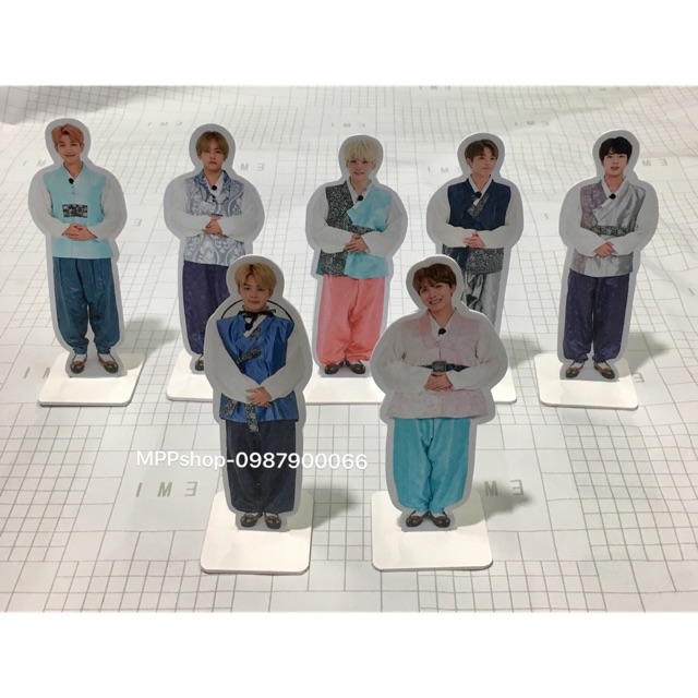 Bộ standee 7 thành viên BTS  cao 19cm