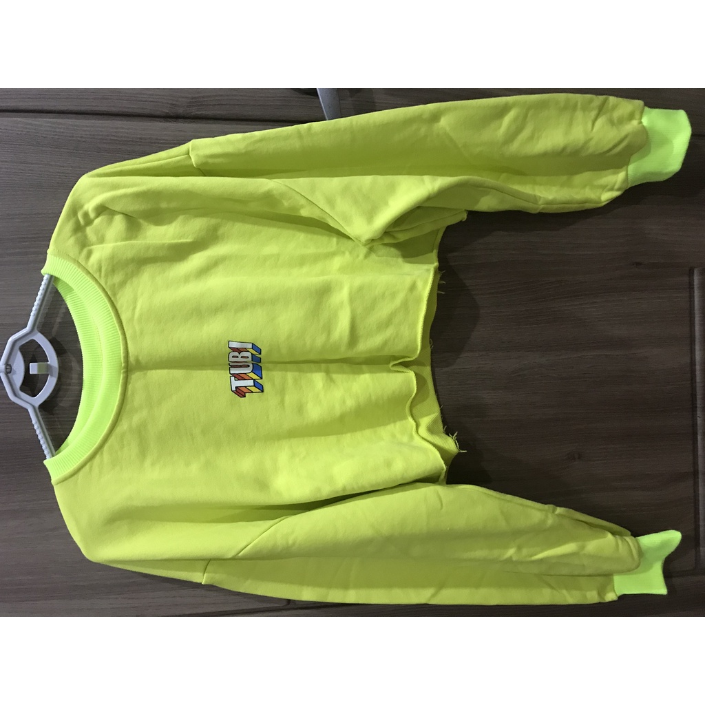 Áo sweater croptop - Tubi studio