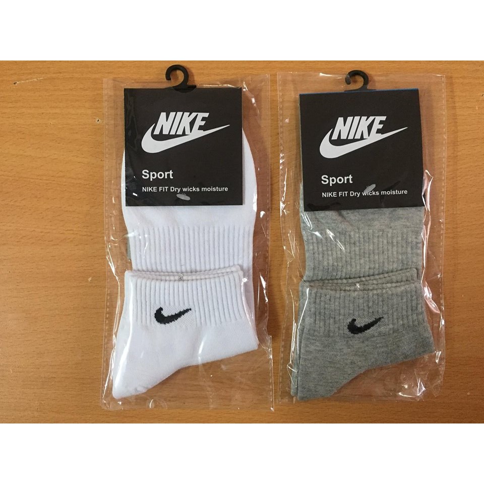 Tất thể thao 100% cotton loại mỏng