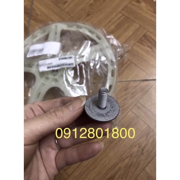Ốc 8 bắt buli càng máy giặt Electrolux