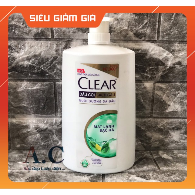 Dầu gội ngăn ngừa gàu CLEAR mát lạnh bạc hà - 1kg4 [CHAI LỚN]