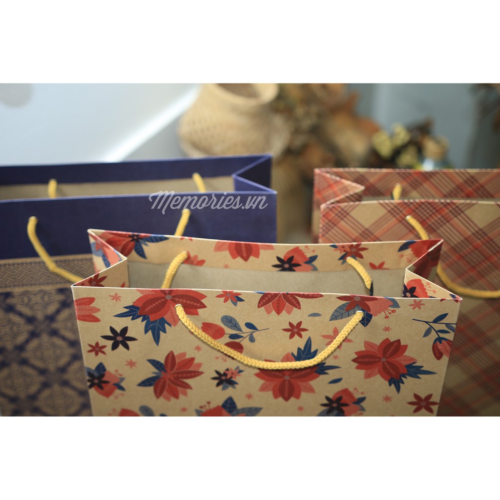 Túi Quà Tặng bằng giấy cứng handmade, đựng quần áo, Gói Quà đẹp, sang trọng / Bao lì xì Tết năm 2023 chất lượng cao
