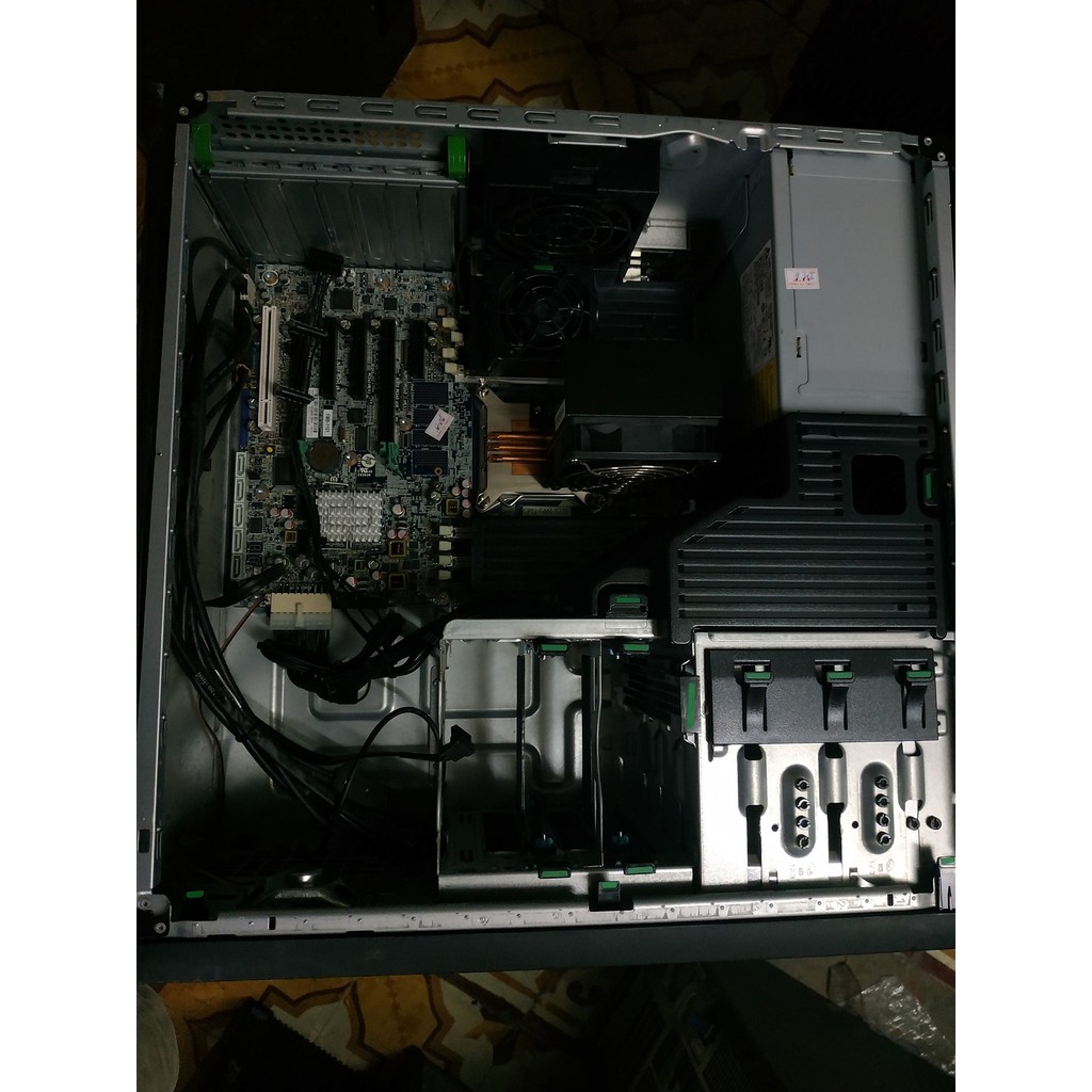 Xác (Barebone)-HP-Z420 -V2, Nguồn 700W Tản Nhiệt Nước cho CPU.