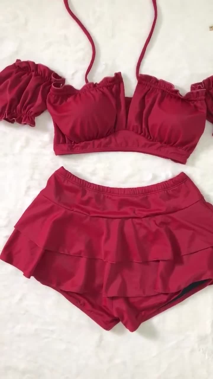 Đồ bơi nữ bikini 2 mảnh áo croptop tay bồng trễ vai phối quần chân váy bồng 2 tầng nhiều màu đi biển đẹp | BigBuy360 - bigbuy360.vn