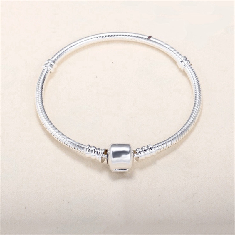 Vòng đeo tay kiểu dáng thời trang cá tính