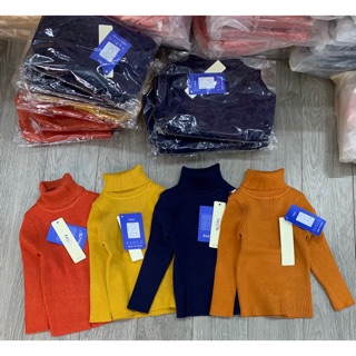 Áo len cổ cao ấm cho bé