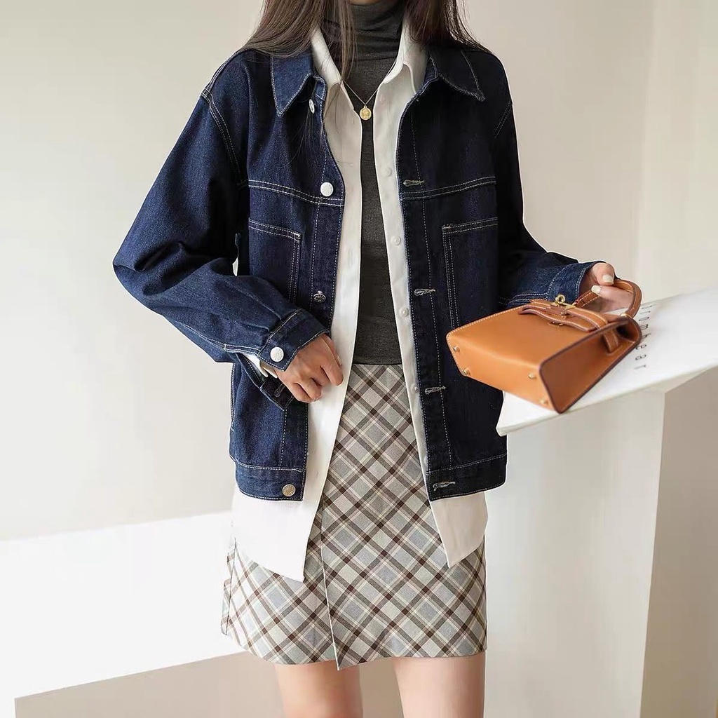 Áo khoác denim dáng rộng ngắn màu xanh đậm phong cách Hong Kong thời trang xuân thu cho nữ