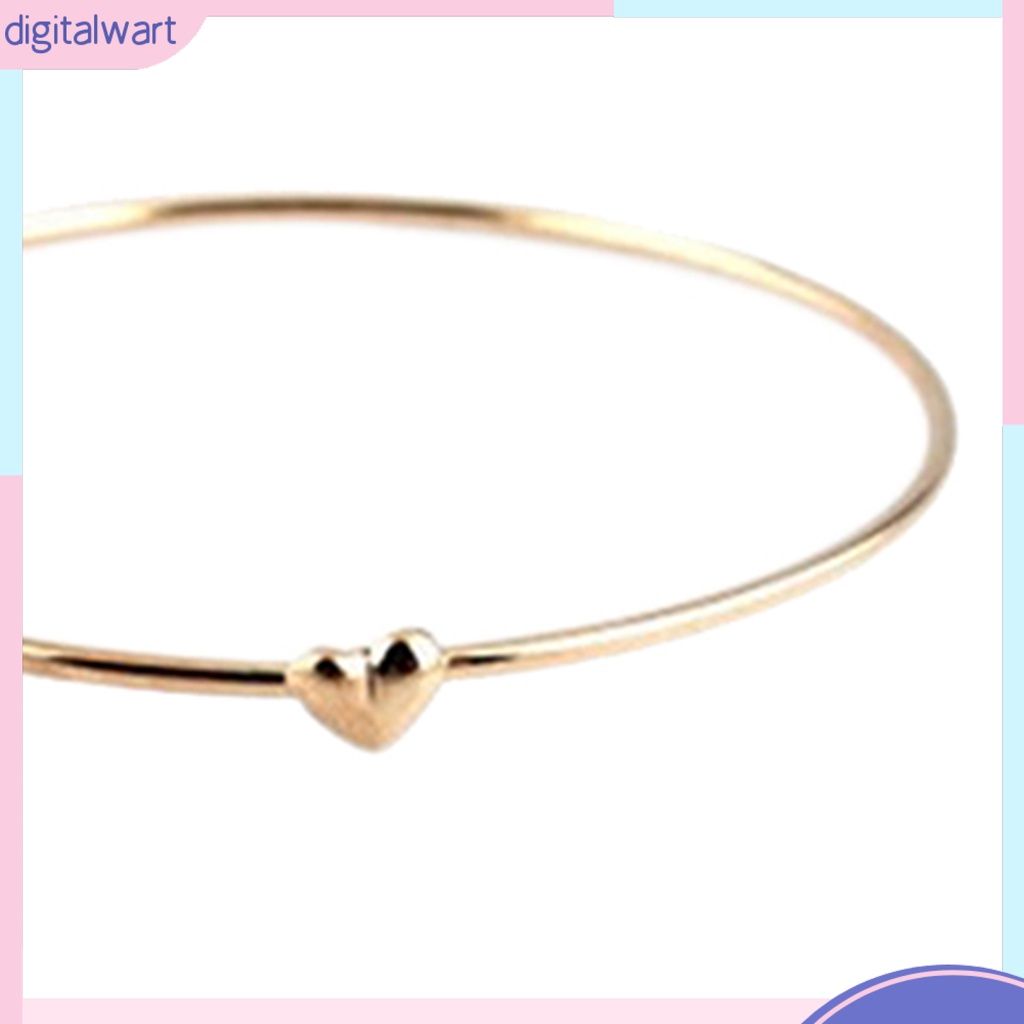 Vòng tay thiết kế trái tim nhỏ nhắn xinh xắn đơn giản dễ thương dành cho nữ